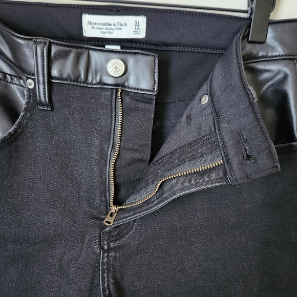 Abercrombie & Fitch | Curve Love Super Skinny Ankle High Rise Jeans Leather Trim - Picture 7 of 13